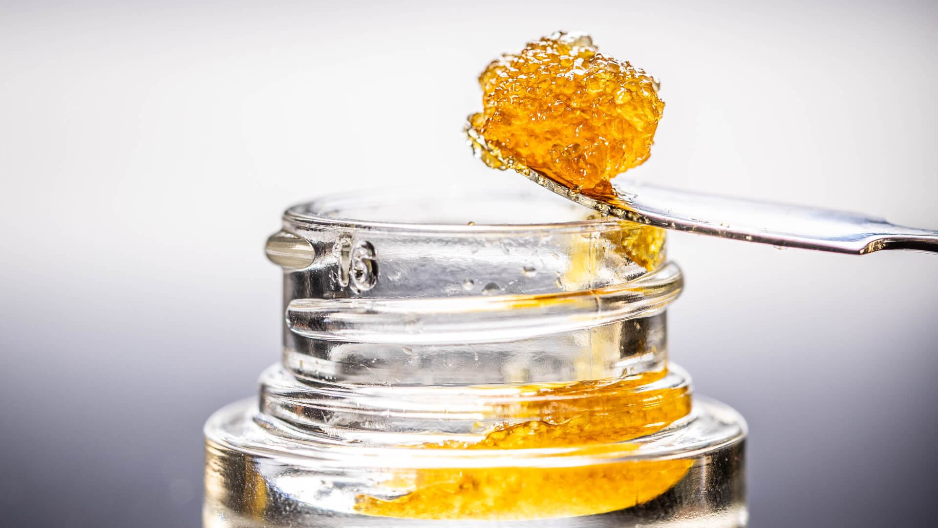 what is live resin